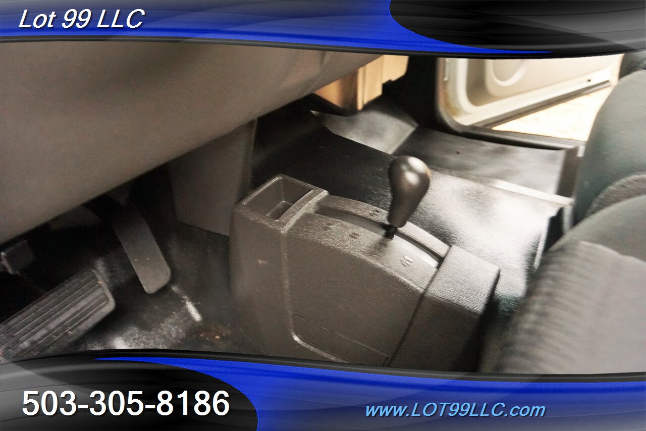 2013 Chevrolet Silverado 3500 Cew Cab 4x4 Dulley 6.6L Duramax FLAT BED - Photo 30 - Milwaukie, OR 97267