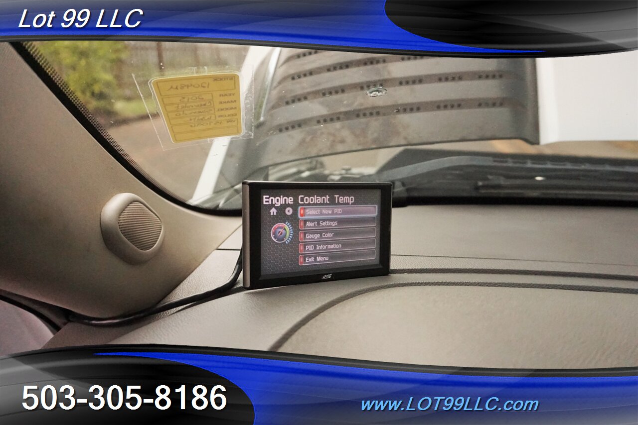 2013 Chevrolet Silverado 3500 Cew Cab 4x4 Dulley 6.6L Duramax FLAT BED - Photo 24 - Milwaukie, OR 97267