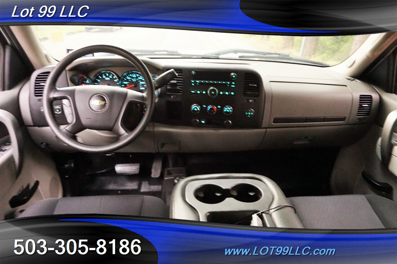 2013 Chevrolet Silverado 3500 Cew Cab 4x4 Dulley 6.6L Duramax FLAT BED - Photo 2 - Milwaukie, OR 97267