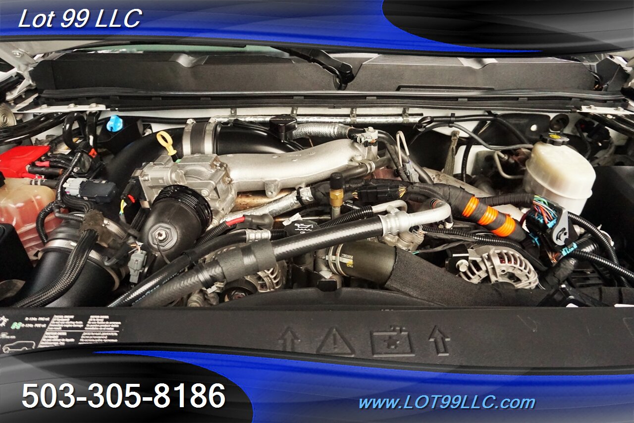 2013 Chevrolet Silverado 3500 Cew Cab 4x4 Dulley 6.6L Duramax FLAT BED - Photo 22 - Milwaukie, OR 97267