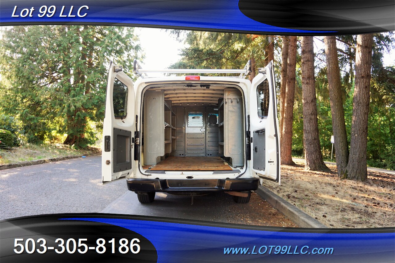 2016 Nissan NV 1500 SV V6 4.0L Auto CARGO VAN Newer Tires 1 OWNER - Photo 32 - Milwaukie, OR 97267