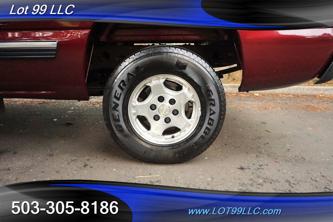 2001 Chevrolet Silverado 1500 4X4 Extra Cab V8 5.3L Short Bed Newer Tires 1OWNER   - Photo 32 - Milwaukie, OR 97267