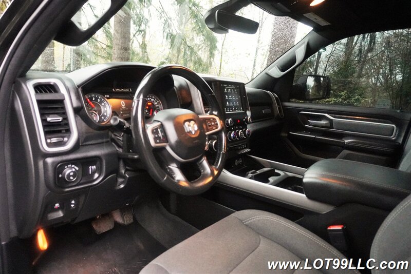 2021 RAM 1500 Big Horn 4X4 Crew Cab V8 5.7L HEMI LIFTED 20S  