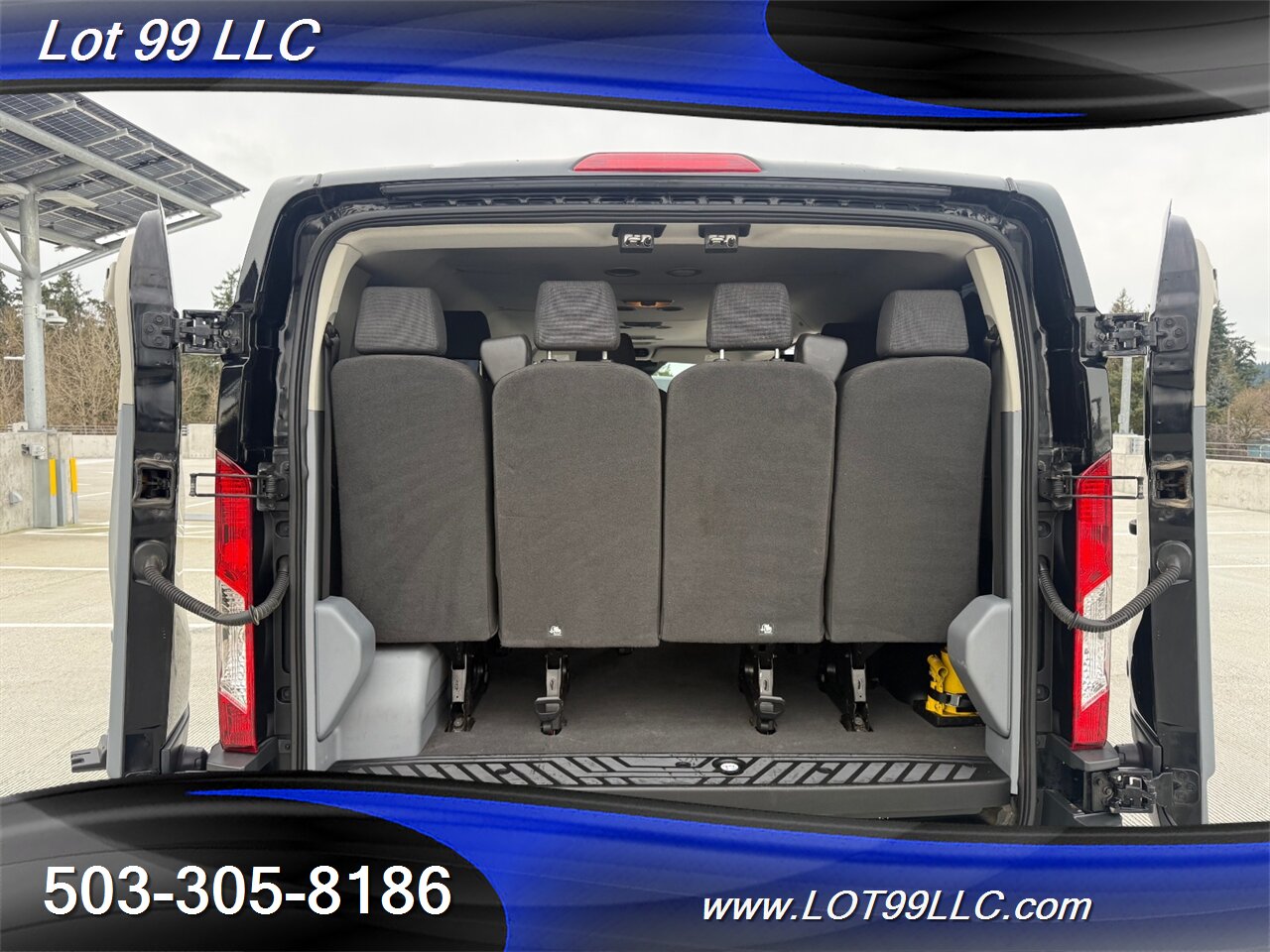 2017 Ford Transit 350 XLT ** 15 Passenger Van ** Tinted Windows Back  ** Prior Certified Pre-Owned ** - Photo 19 - Milwaukie, OR 97267