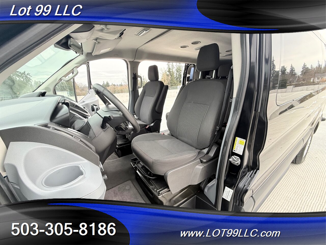 2017 Ford Transit 350 XLT ** 15 Passenger Van ** Tinted Windows Back  ** Prior Certified Pre-Owned ** - Photo 16 - Milwaukie, OR 97267