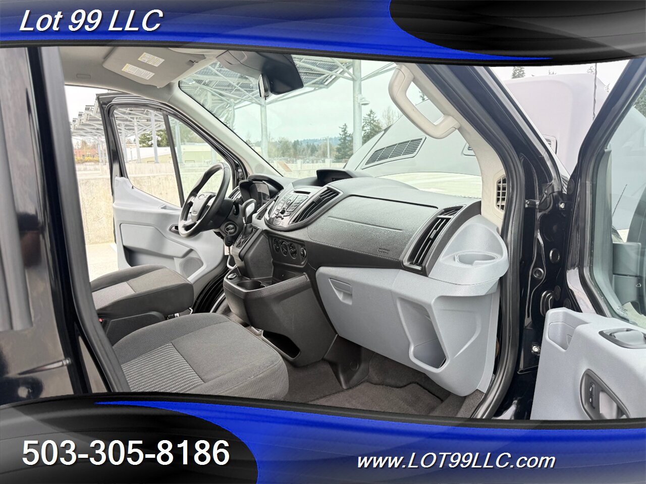 2017 Ford Transit 350 XLT ** 15 Passenger Van ** Tinted Windows Back  ** Prior Certified Pre-Owned ** - Photo 35 - Milwaukie, OR 97267