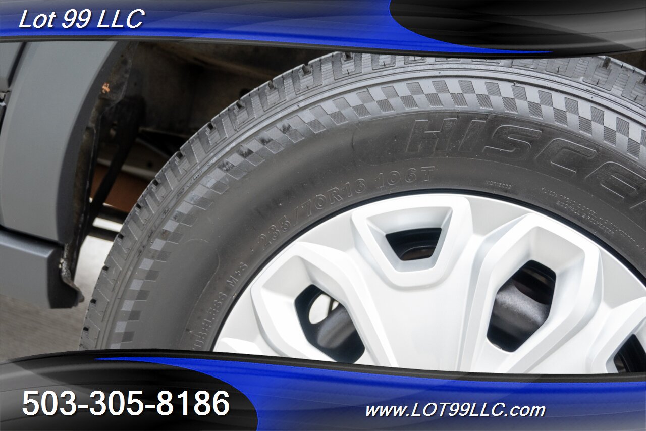 2017 Ford Transit 350 XLT ** 15 Passenger Van ** Tinted Windows Back  ** Prior Certified Pre-Owned ** - Photo 52 - Milwaukie, OR 97267
