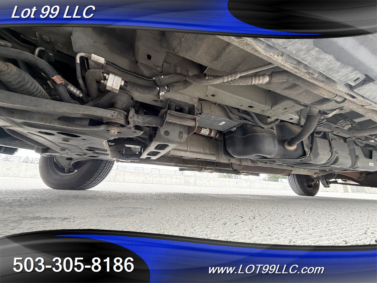 2017 Ford Transit 350 XLT ** 15 Passenger Van ** Tinted Windows Back  ** Prior Certified Pre-Owned ** - Photo 54 - Milwaukie, OR 97267