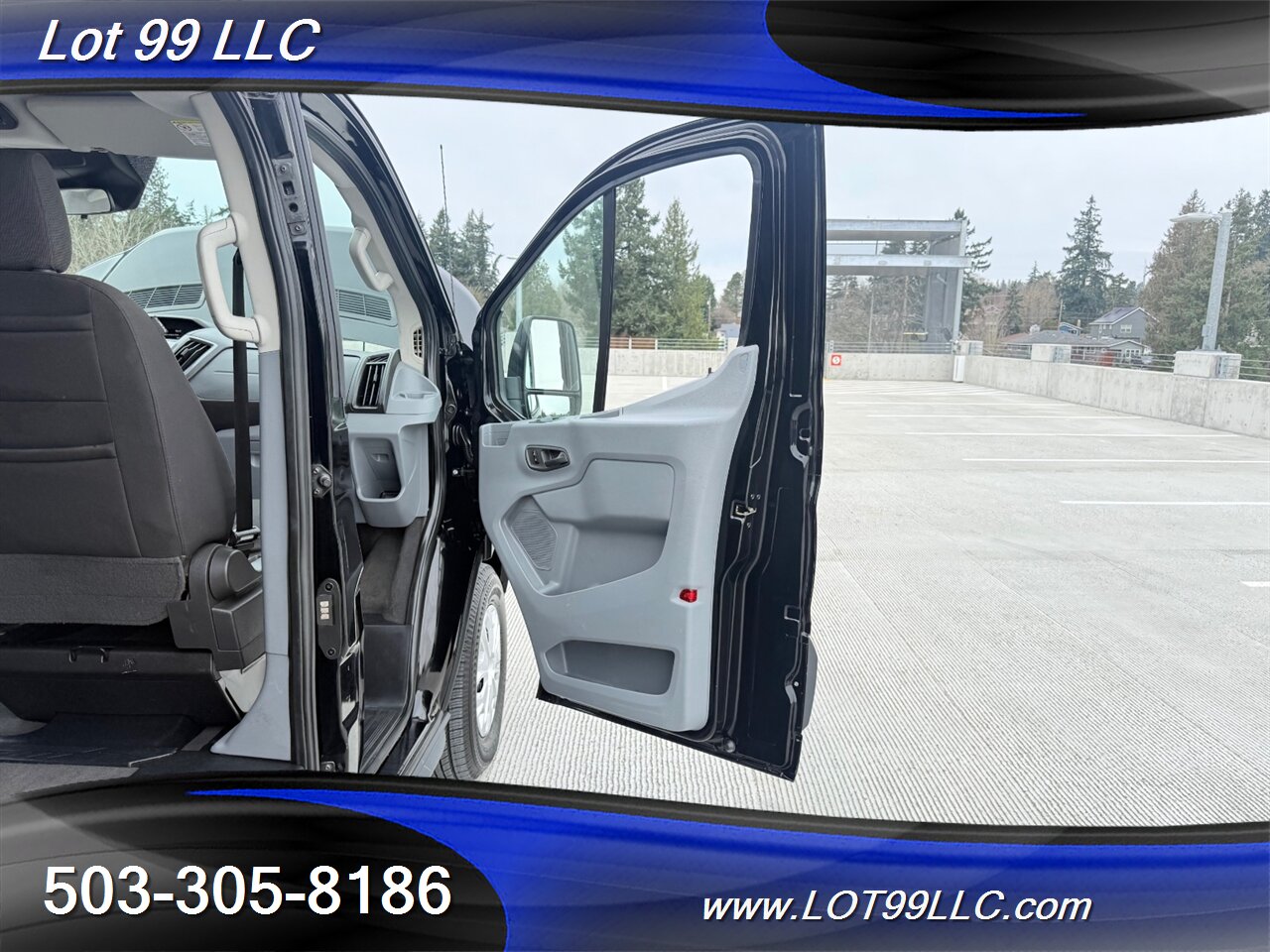 2017 Ford Transit 350 XLT ** 15 Passenger Van ** Tinted Windows Back  ** Prior Certified Pre-Owned ** - Photo 34 - Milwaukie, OR 97267