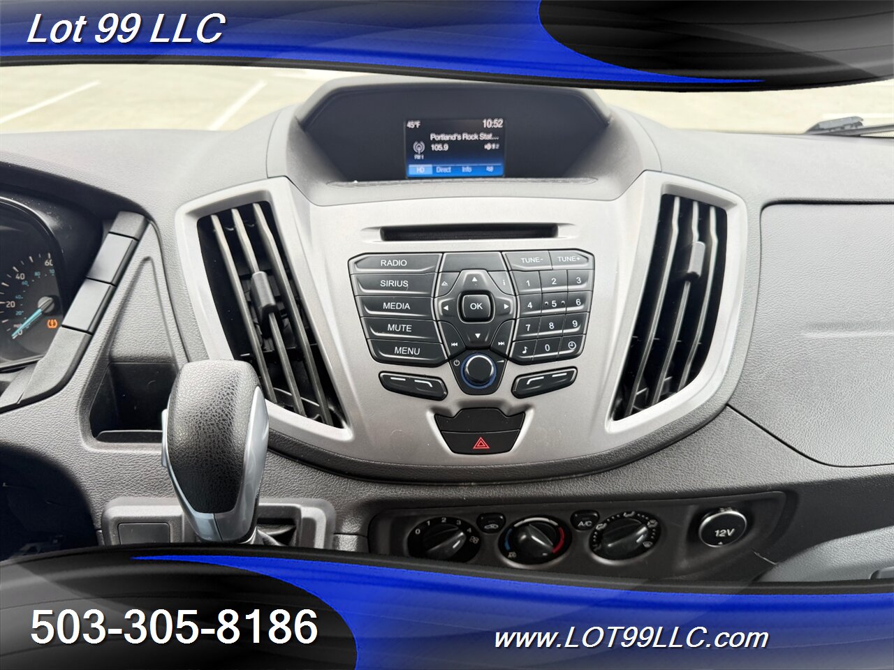 2017 Ford Transit 350 XLT ** 15 Passenger Van ** Tinted Windows Back  ** Prior Certified Pre-Owned ** - Photo 14 - Milwaukie, OR 97267