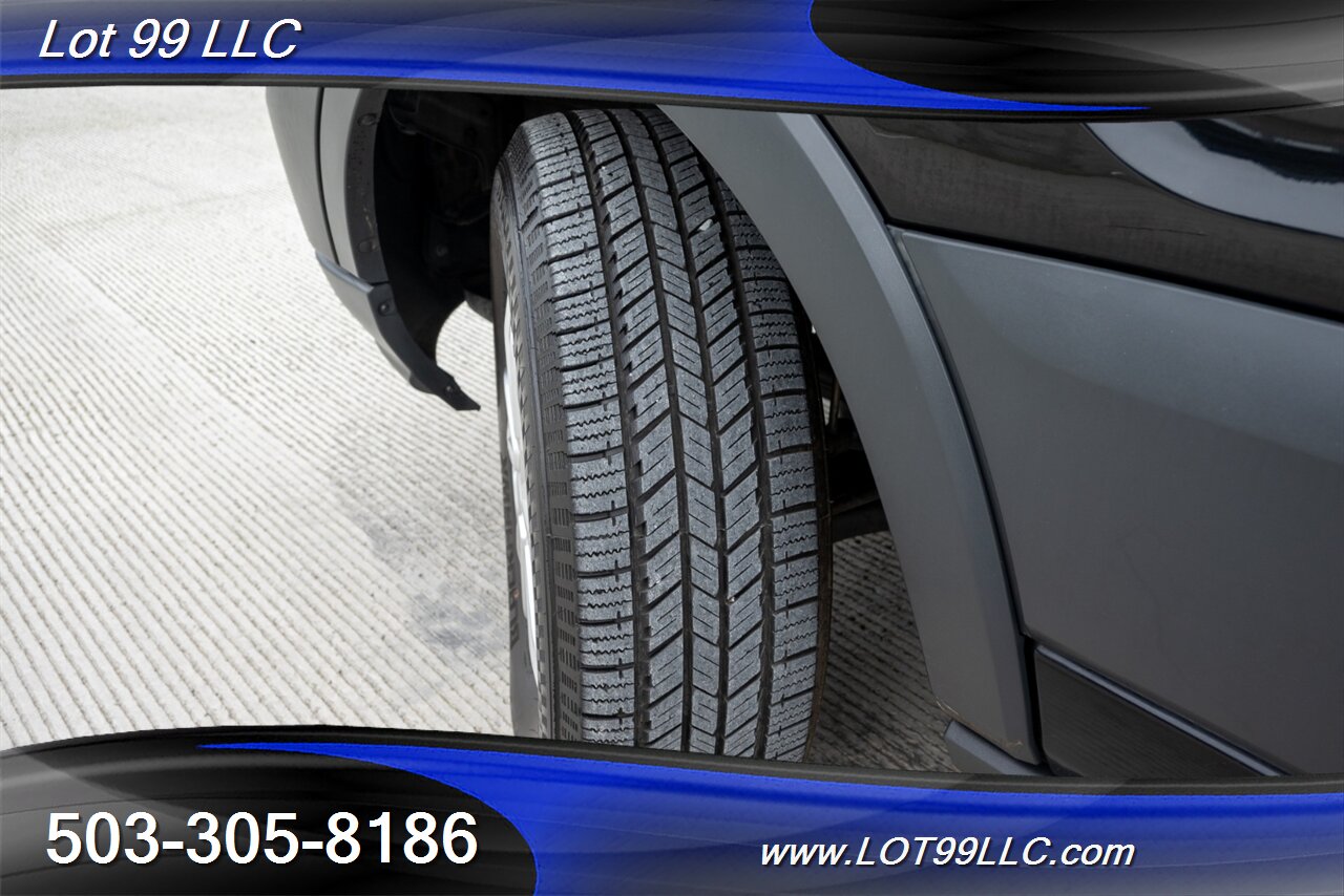 2017 Ford Transit 350 XLT ** 15 Passenger Van ** Tinted Windows Back  ** Prior Certified Pre-Owned ** - Photo 24 - Milwaukie, OR 97267