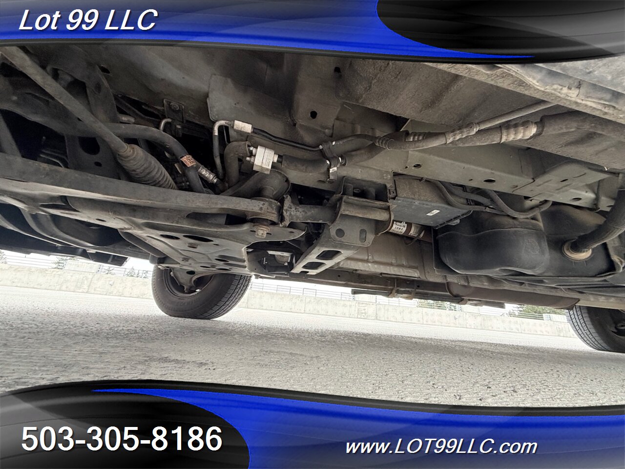 2017 Ford Transit 350 XLT ** 15 Passenger Van ** Tinted Windows Back  ** Prior Certified Pre-Owned ** - Photo 55 - Milwaukie, OR 97267