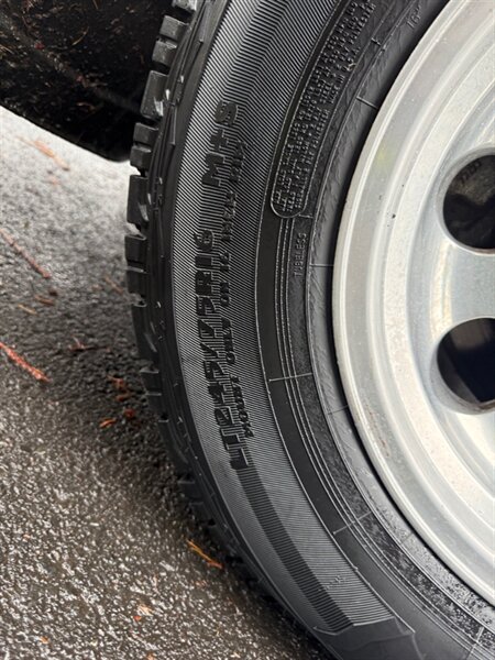 2005 Ford E-Series Van E150 XLT **WHEELCHAIR VAN ** 132k High Roof 4.6L  V8 Ricon Power Side Wheelchair Lift Cruise Control - Photo 55 - Milwaukie, OR 97267