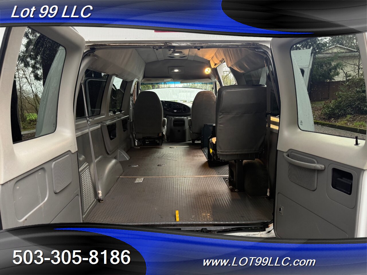 2005 Ford E-Series Van E150 XLT **WHEELCHAIR VAN ** 132k High Roof 4.6L  V8 Ricon Power Side Wheelchair Lift Cruise Control - Photo 2 - Milwaukie, OR 97267