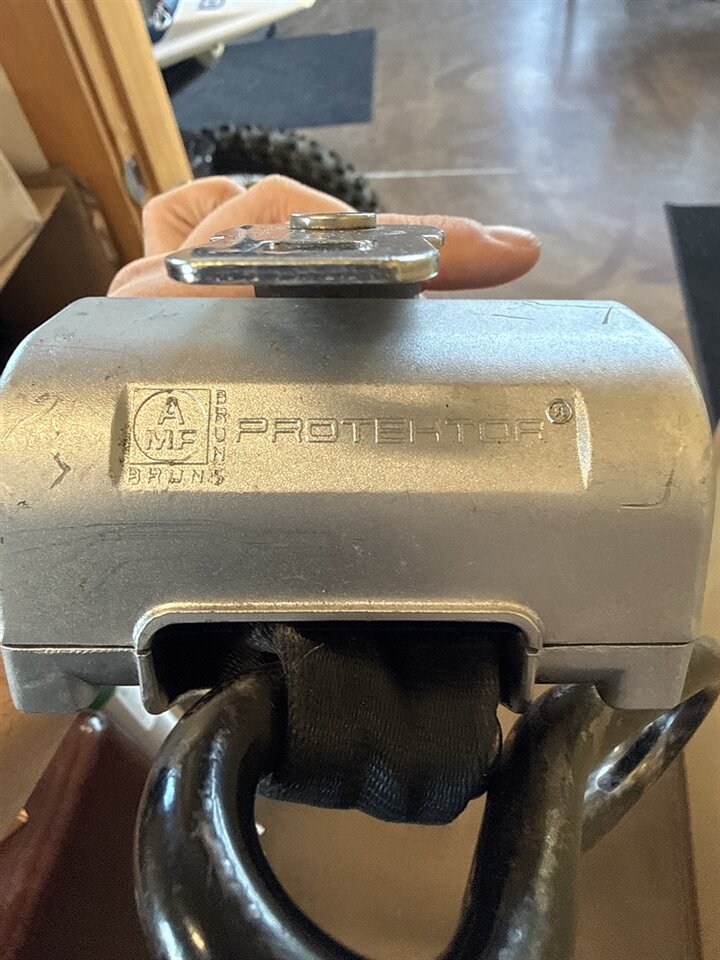 2005 Ford E-Series Van E-150 XLT  V8 Ricon Power Side Wheelchair Lift Cruise Control - Photo 67 - Milwaukie, OR 97267