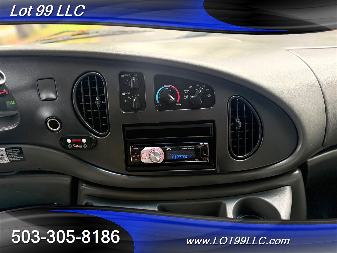 2005 Ford E-Series Van E150 XLT **WHEELCHAIR VAN ** 132k High Roof 4.6L  V8 Ricon Power Side Wheelchair Lift Cruise Control - Photo 18 - Milwaukie, OR 97267