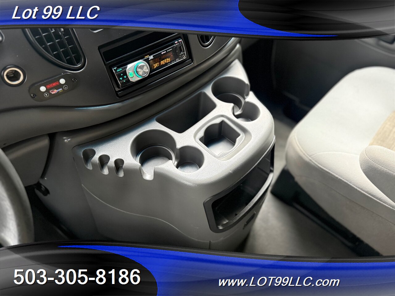 2005 Ford E-Series Van E150 XLT **WHEELCHAIR VAN ** 132k High Roof 4.6L  V8 Ricon Power Side Wheelchair Lift Cruise Control - Photo 36 - Milwaukie, OR 97267