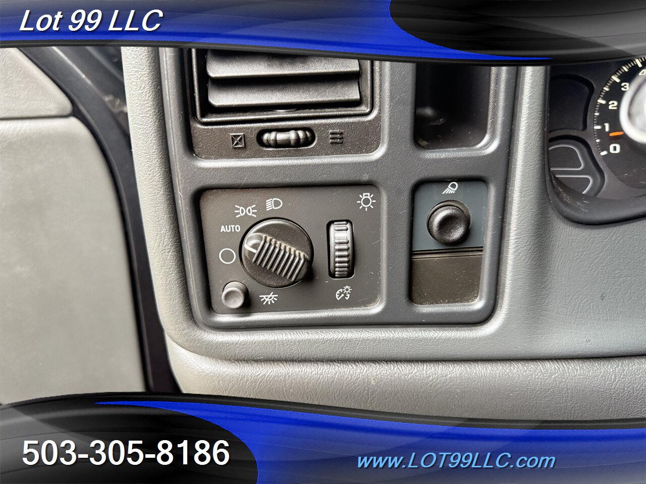 2004 Chevrolet Silverado 1500 4x4  4dr Extended Cab 5.3L V8 Bed   - Photo 26 - Milwaukie, OR 97267