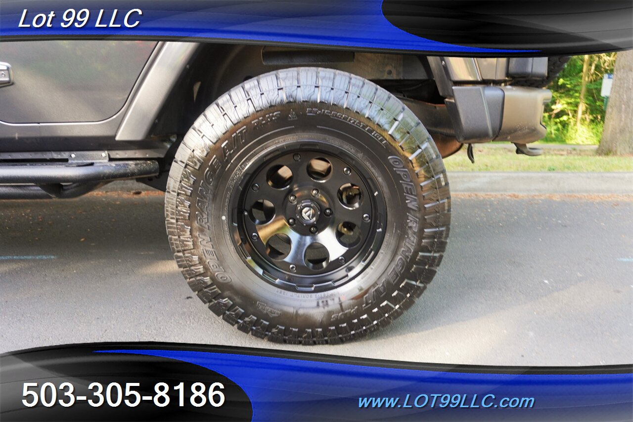 2016 Jeep Wrangler Unlimited Sahara 4X4 Unlimited 75th Anniversary Edition V6  6 Speed Manual BIG SCREEN LIFTED FUEL Wheels Newer Tires - Photo 34 - Milwaukie, OR 97267