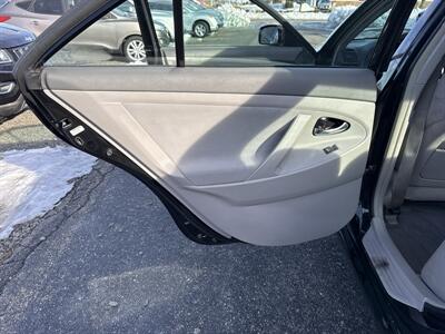 2011 Toyota Camry LE   - Photo 17 - Toms River, NJ 08753