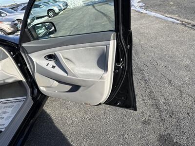 2011 Toyota Camry LE   - Photo 14 - Toms River, NJ 08753