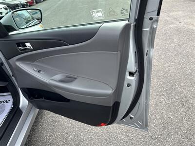 2013 Hyundai SONATA GLS   - Photo 14 - Toms River, NJ 08753