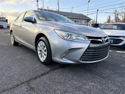 2016 Toyota Camry LE   - Photo 2 - Toms River, NJ 08753