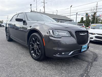 2019 Chrysler 300 Series S   - Photo 1 - Toms River, NJ 08753