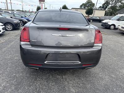 2019 Chrysler 300 Series S   - Photo 8 - Toms River, NJ 08753