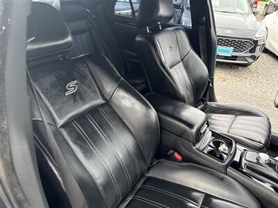 2019 Chrysler 300 Series S   - Photo 12 - Toms River, NJ 08753