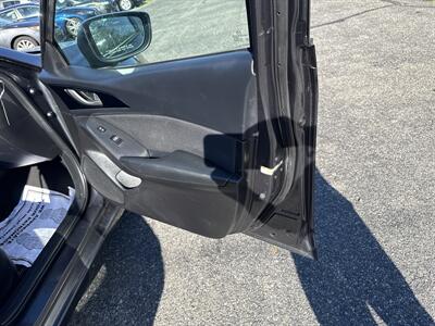 2015 Mazda Mazda3 i Sport   - Photo 13 - Toms River, NJ 08753