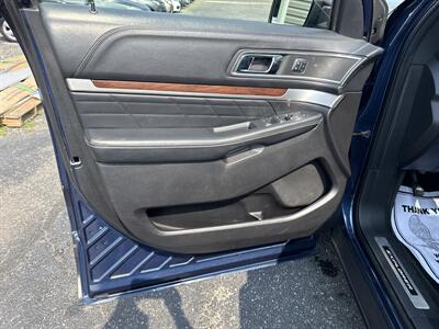 2017 Ford Explorer Platinum   - Photo 19 - Toms River, NJ 08753