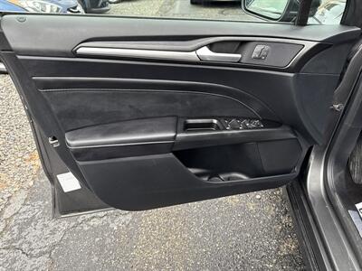 2019 Ford Fusion Titanium   - Photo 16 - Toms River, NJ 08753
