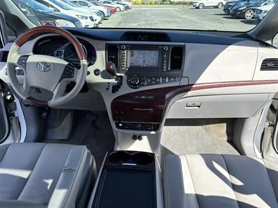2014 Toyota Sienna Limited 7-Passenger   - Photo 12 - Toms River, NJ 08753