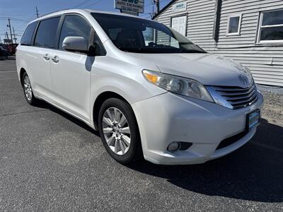 2014 Toyota Sienna Limited 7-Passenger   - Photo 2 - Toms River, NJ 08753