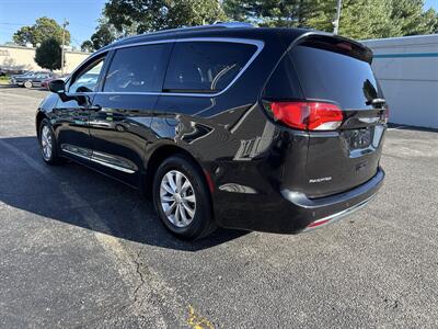 2019 Chrysler Pacifica Touring L 35th Anniversar - Photo 4 - Toms River, NJ 08753