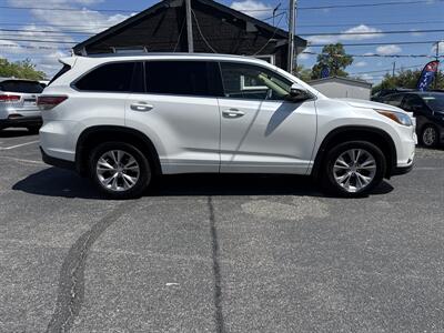 2015 Toyota Highlander XLE   - Photo 6 - Toms River, NJ 08753