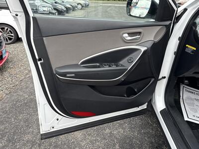 2017 Hyundai SANTA FE Sport 2.4L - Photo 16 - Toms River, NJ 08753