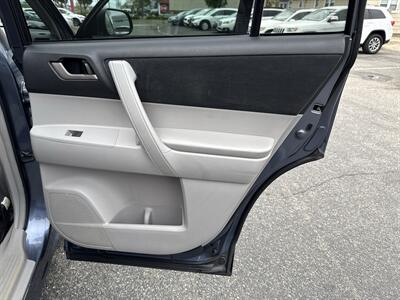 2011 Toyota Highlander SE   - Photo 16 - Toms River, NJ 08753