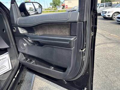 2019 Ford Expedition MAX Limited   - Photo 16 - Toms River, NJ 08753