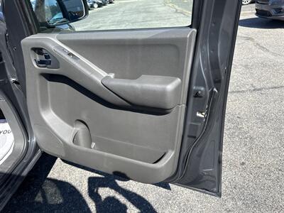 2013 Nissan Frontier PRO-4X - Photo 14 - Toms River, NJ 08753