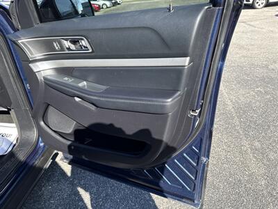 2017 Ford Explorer XLT   - Photo 15 - Toms River, NJ 08753