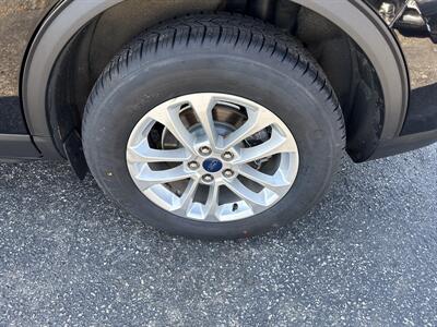 2020 Ford Escape SE   - Photo 9 - Toms River, NJ 08753
