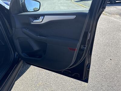2020 Ford Escape SE   - Photo 14 - Toms River, NJ 08753