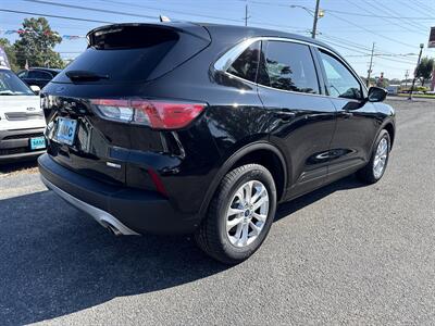 2020 Ford Escape SE   - Photo 3 - Toms River, NJ 08753