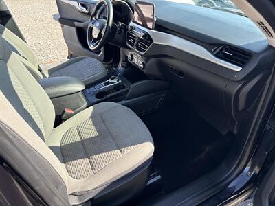 2020 Ford Escape SE   - Photo 11 - Toms River, NJ 08753
