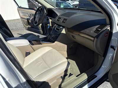 2010 Volvo XC90 3.2   - Photo 11 - Toms River, NJ 08753
