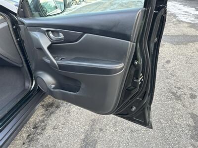 2018 Nissan Rogue SV - Photo 14 - Toms River, NJ 08753