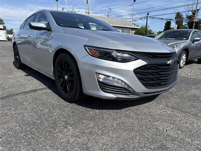 2019 Chevrolet Malibu LT   - Photo 2 - Toms River, NJ 08753