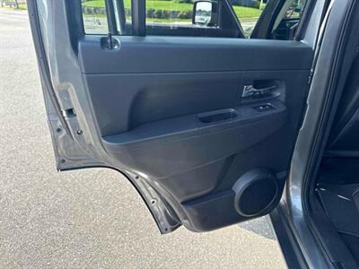 2012 Jeep Liberty Sport   - Photo 18 - Toms River, NJ 08753